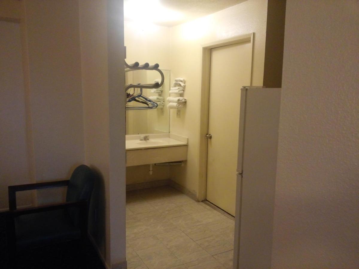 Evergreen Inn Covina Dış mekan fotoğraf