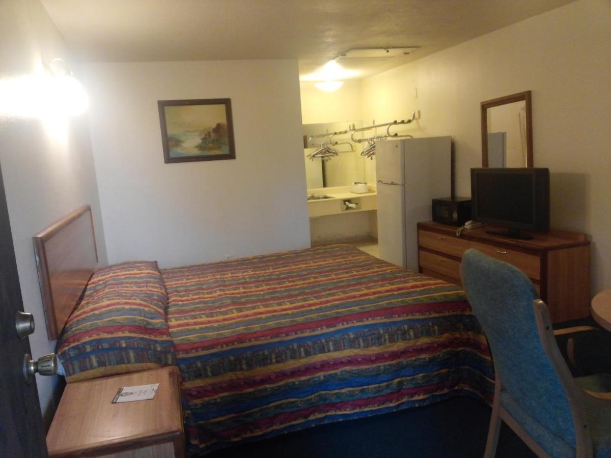 Evergreen Inn Covina Dış mekan fotoğraf